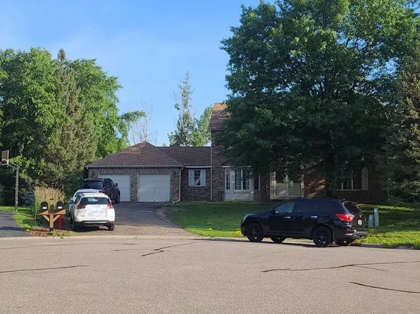 9118 Princeton Ct, Woodbury, MN 55125