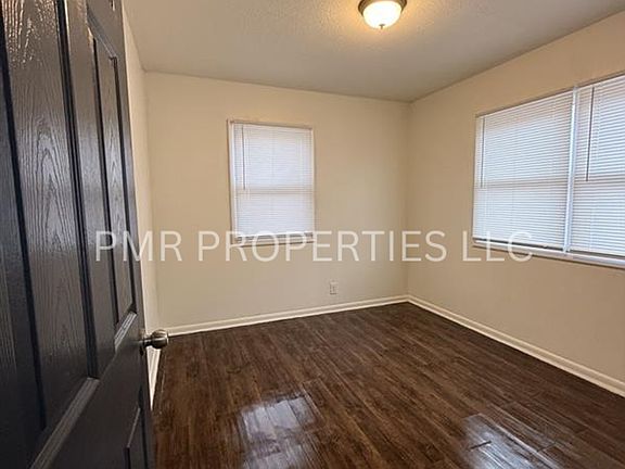 4th image of 217 S 1st St APT 3