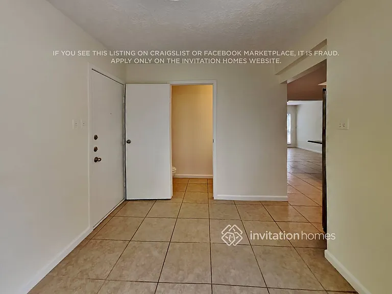 428 Gleneagles Dr — Photo 7