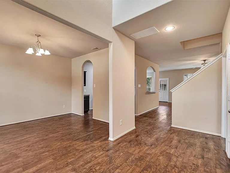 11426 Noble Ct — Photo 3