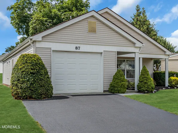 87 Buckingham Drive N, Manchester, NJ 08759