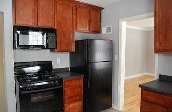 2nd image of 1088 4th St E