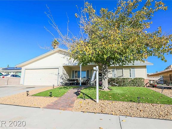3rd image of 6920 Singing Dunes Ln