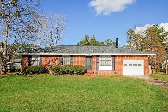 1st image of 102 Inverness Ct