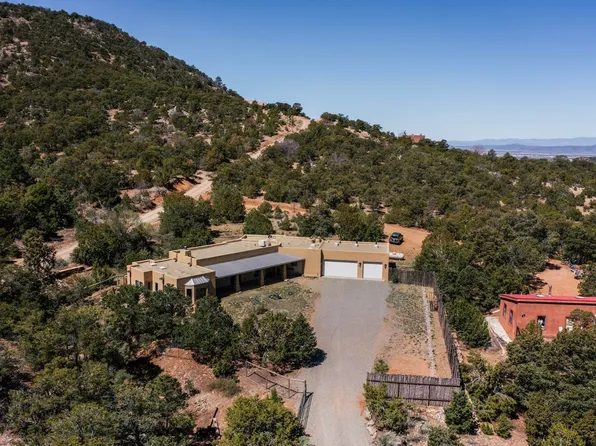 25 Old Santa Fe Way, Santa Fe, NM 87505