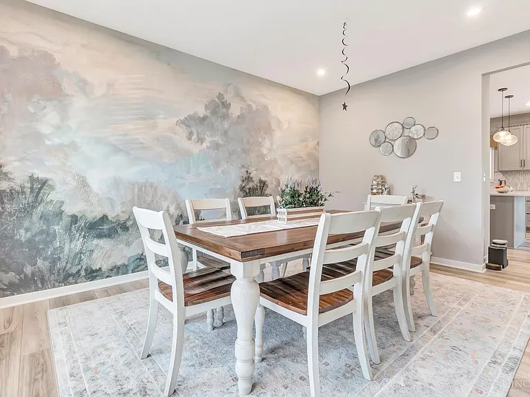 5817 Montrose Ct — Photo 5