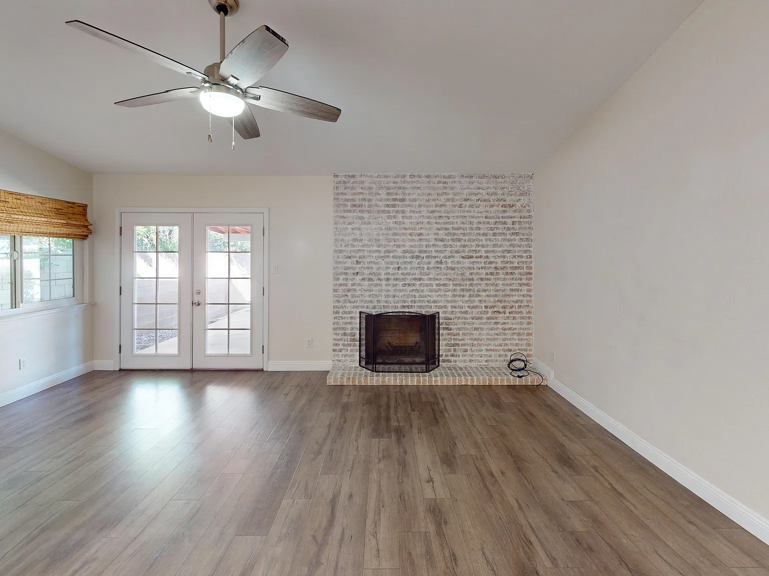 4 bed, 2000 sqft, $2,350 — Photo 4