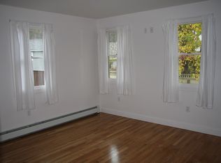 8 Pulaski Dr, Manchester, MA 01944