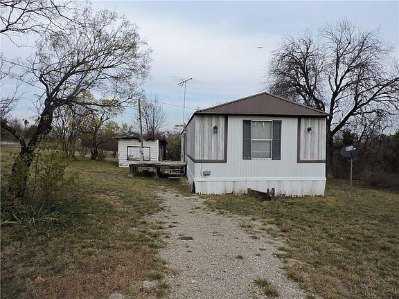 2nd image of 1100 East Dr