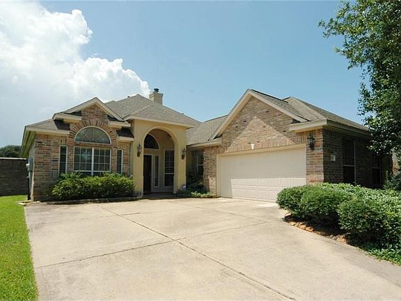 2nd image of 2334 Fairway Pointe Dr