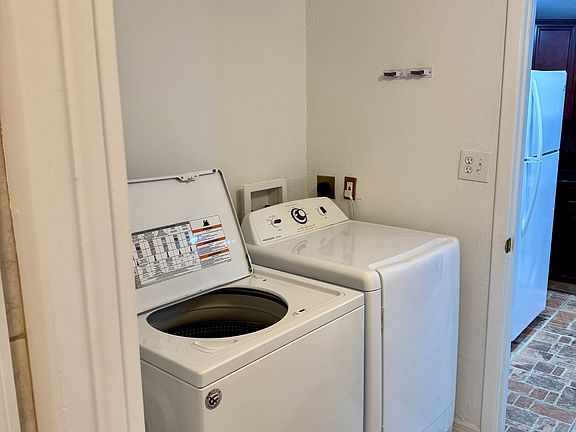 4th image of 8304 Bardmoor Blvd APT 25