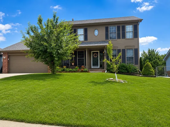 2133 Cobblestone Rd, Papillion, NE 68133
