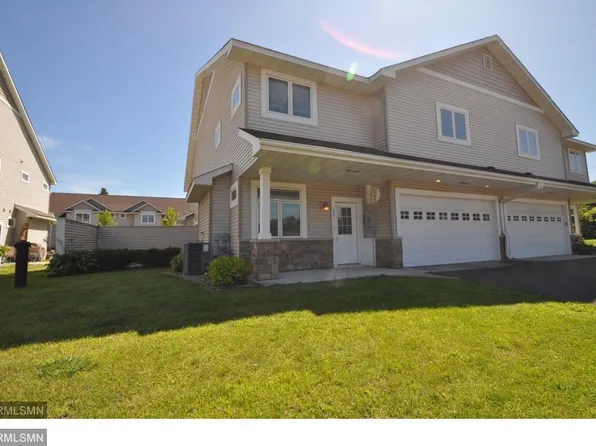 1281 County Road D Cir E, Vadnais Heights, MN 55109