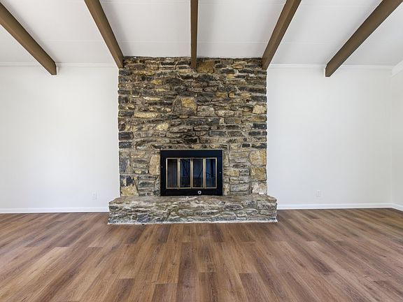5th image of 4035 Kings Ln