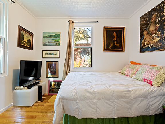 3rd image of 67 Huron St #1