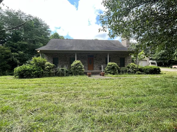 7411 George Hildebran Rd, Hickory, NC 28602
