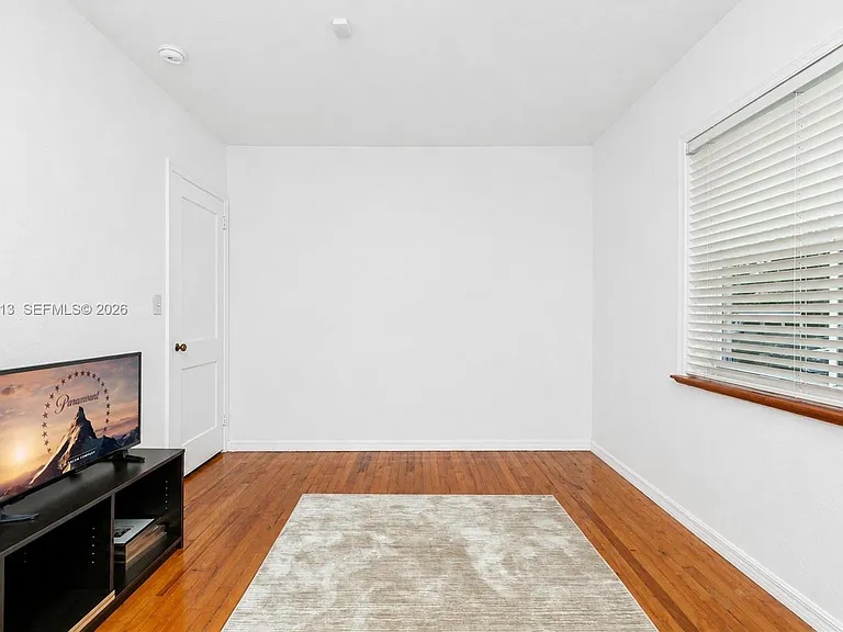 5760 SW 51st St — Photo 34