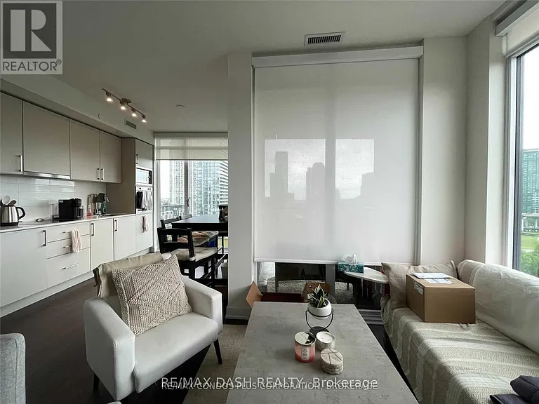 27 Bathurst St #902W — Photo 32