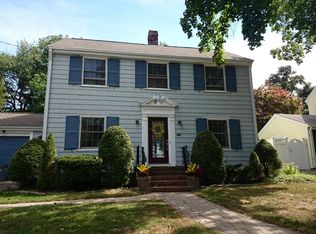 48 Vermont St, West Roxbury, MA 02132