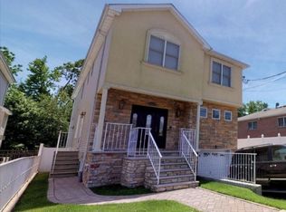 5790 Hylan Blvd #2F, Staten Island, NY 10309