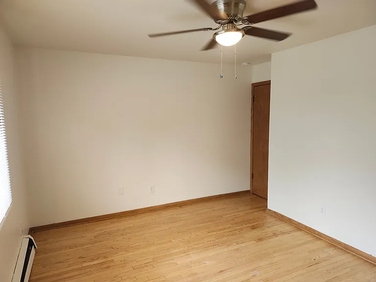 4824 N 104th St #12 — Photo 11