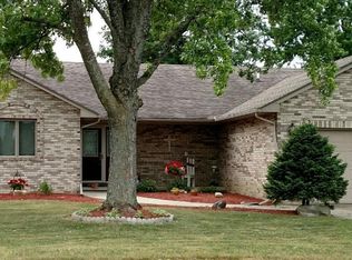 1246 Springview Dr, Flushing, MI 48433