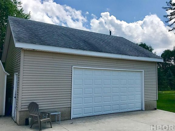2nd image of 11155 Fairview Dr #4