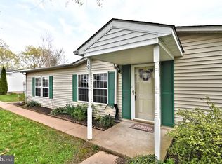 10 Boxwood Ct, Souderton, PA 18964