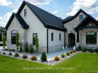 5701 Secretariat Way, Jeffersonville, IN 47130