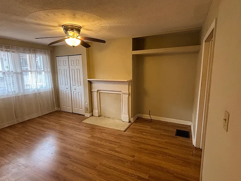 225 Smith Way #1 — Photo 6