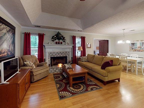 5th image of 3672 Cherry Creek Dr SE
