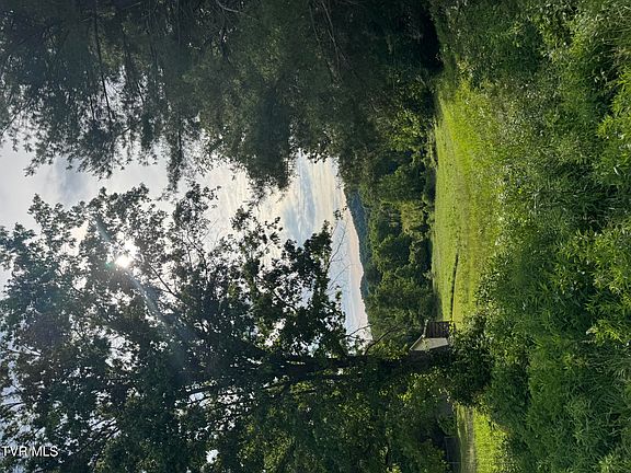 4th image of V I Ranch Rd