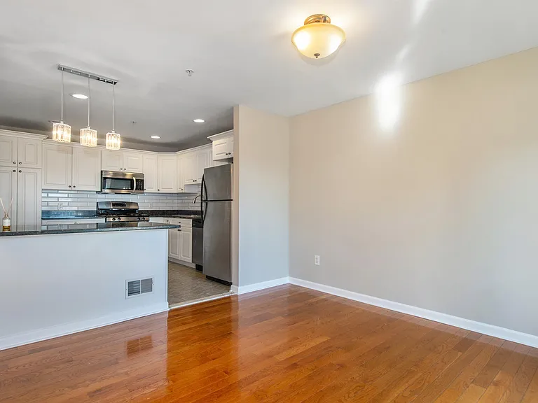 19 Legend Hills Dr — Photo 14