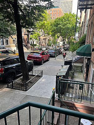 3rd image of 116 E 92nd St APT 5D
