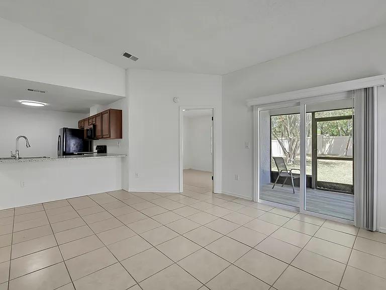 8053 Canterbury St — Photo 2