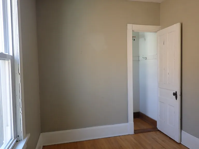 2816 N Fratney St #4 — Photo 11