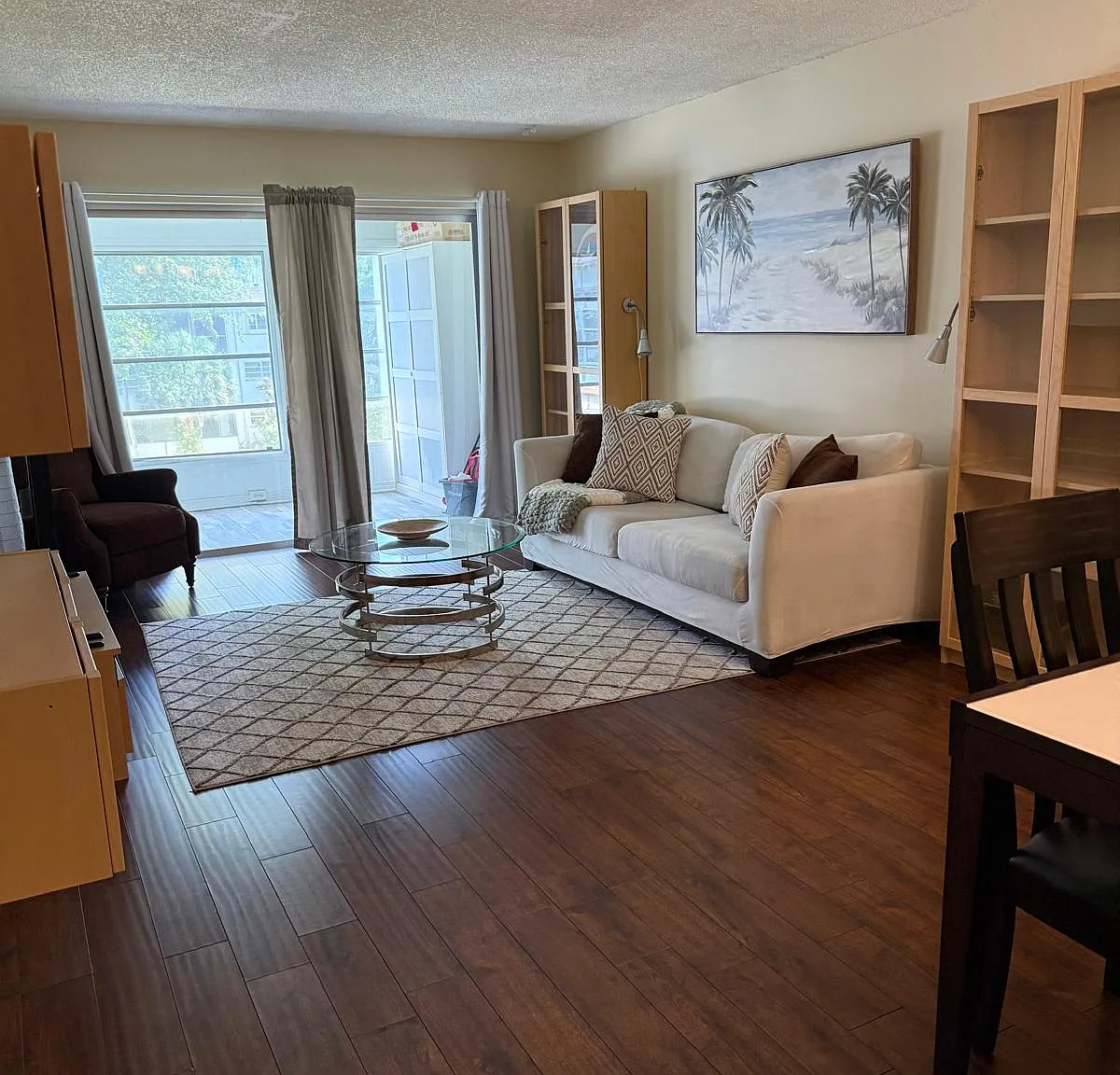 1 bed, 943 sqft, $1,800 — Photo 1