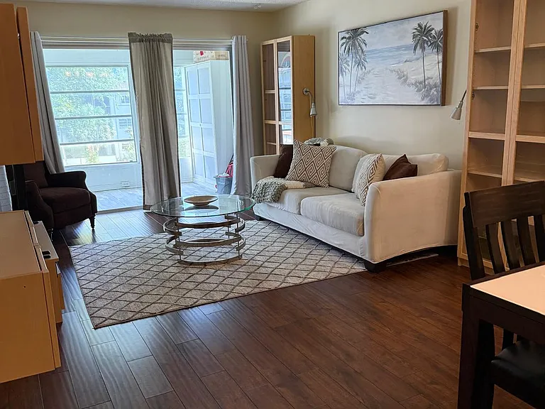 1801 NW 75th Ave #308 — Photo 1