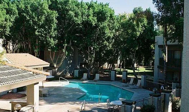 La Estancia Apartments — Photo 18