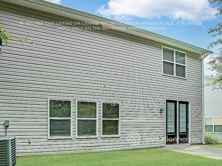 2771 Groovers Lake Point — Photo 14