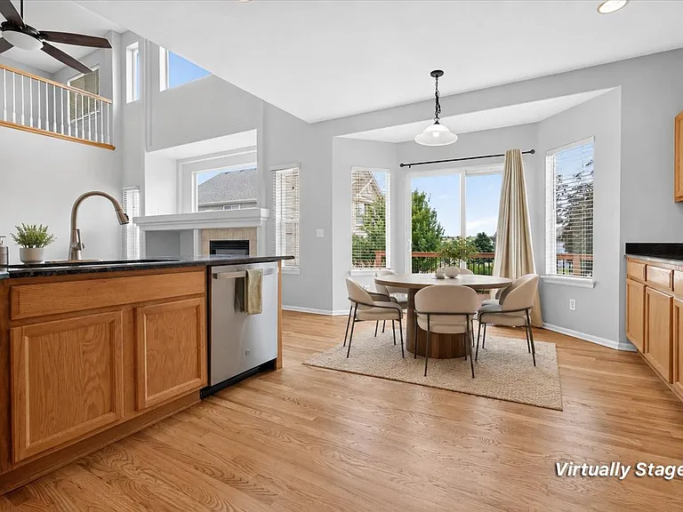 11572 Pine Hill St — Photo 9