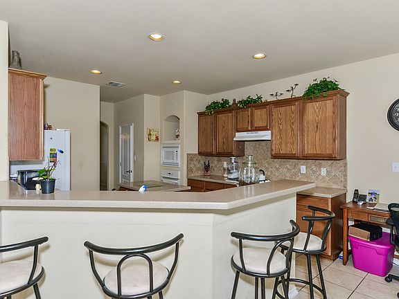 5th image of 1755 Oakmont Cir