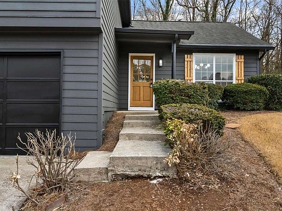 3rd image of 960 Romer Pl