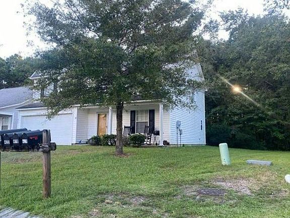 2nd image of 421 Aberdeen Cir