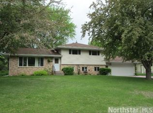 1015 N Miller Ave, Litchfield, MN 55355
