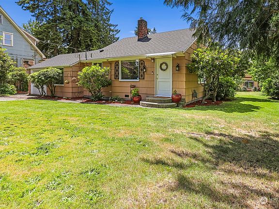 4th image of 12219 Densmore Avenue N