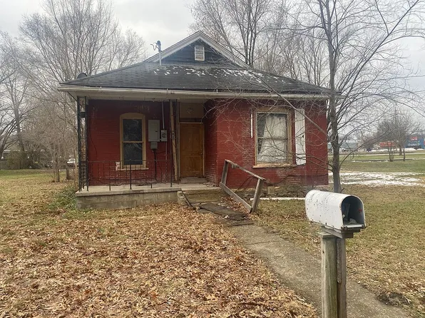 903 Vermont St, Hannibal, MO 63401