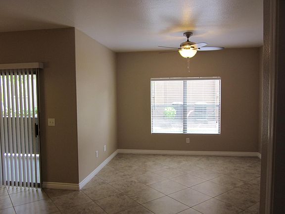 3rd image of 45 Maleena Mesa St APT 913