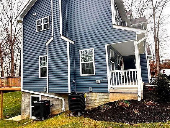 2nd image of 101 Anchor Ln