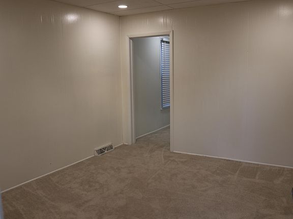 2nd image of 146 10th Ave